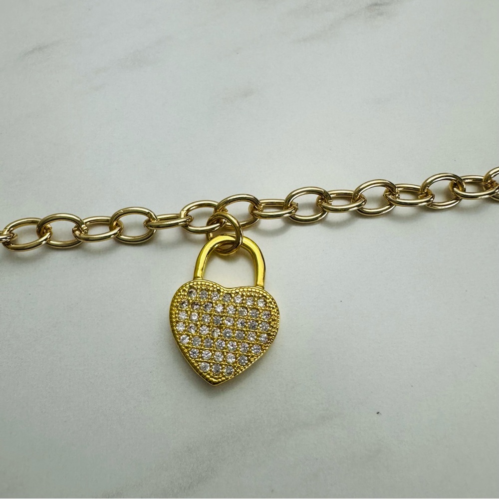 Gold Plated Pavé Heart Charm Bracelet – Handmade – 7.5” - Picture 4 of 11